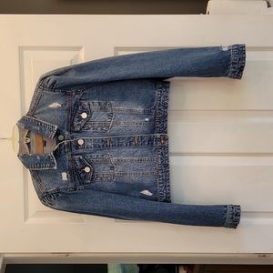 Blanknyc size medium distressed cropped blue jean jacket with puffy sleeves